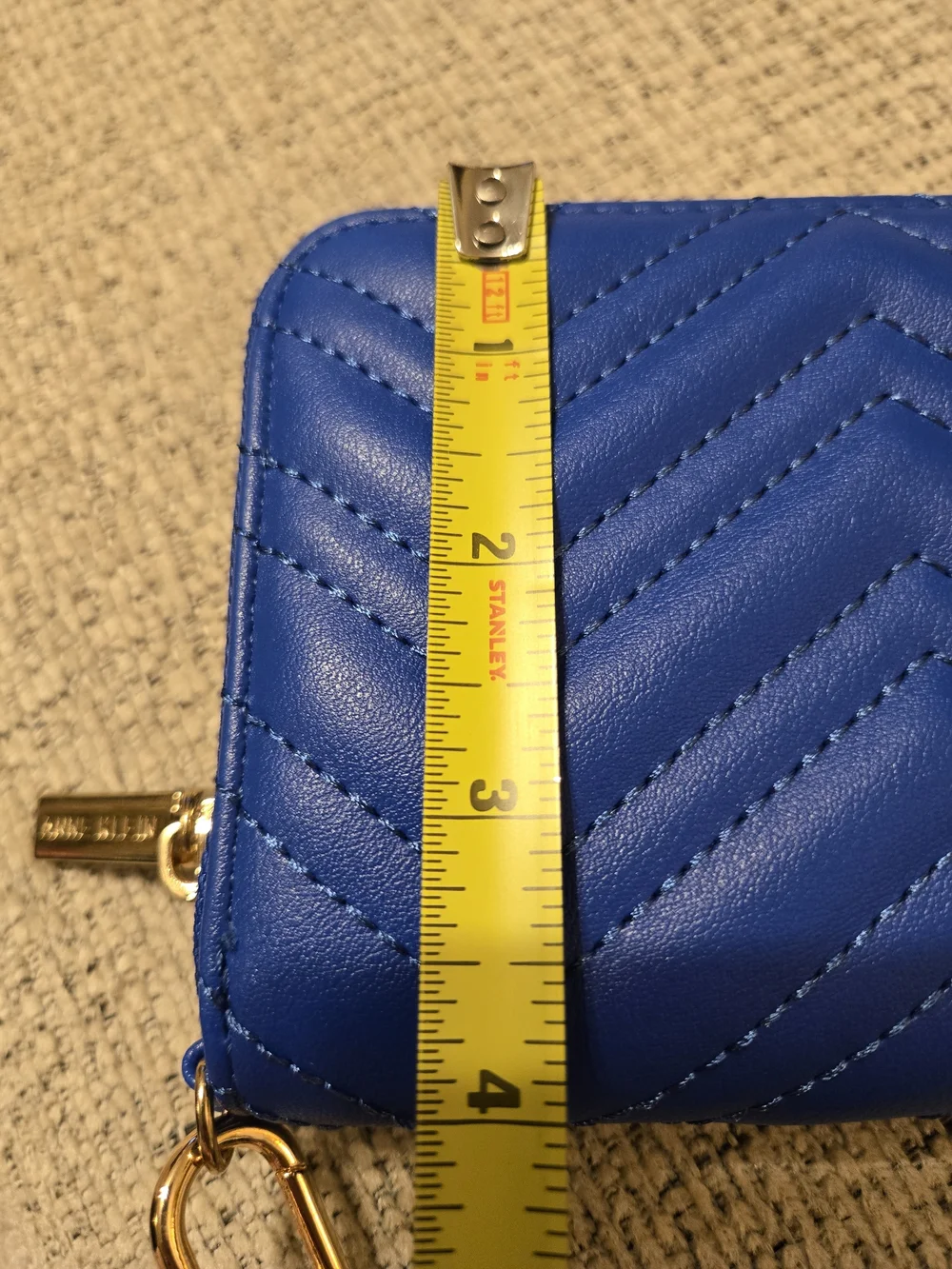 AK Women's Blue Zip-Around Wallet with Beige Interior NWOT